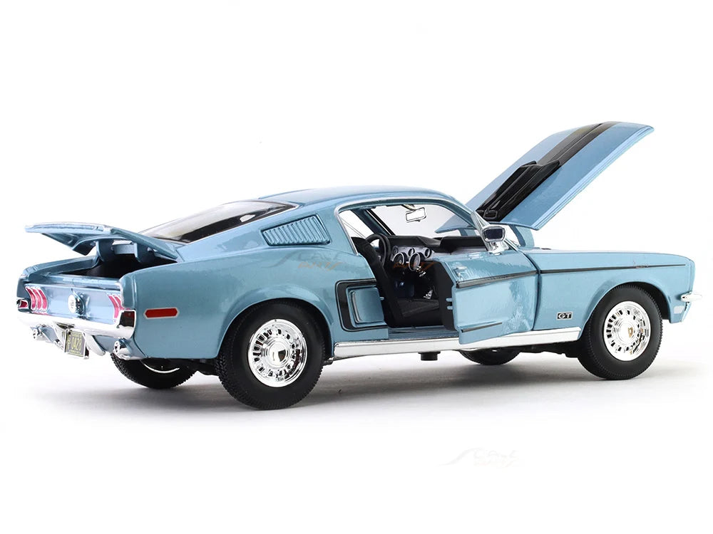 Maisto 1968 Ford Mustang GT Cobra Jet Die-Cast Model Car – Acapulco Blue 1:18 Scale