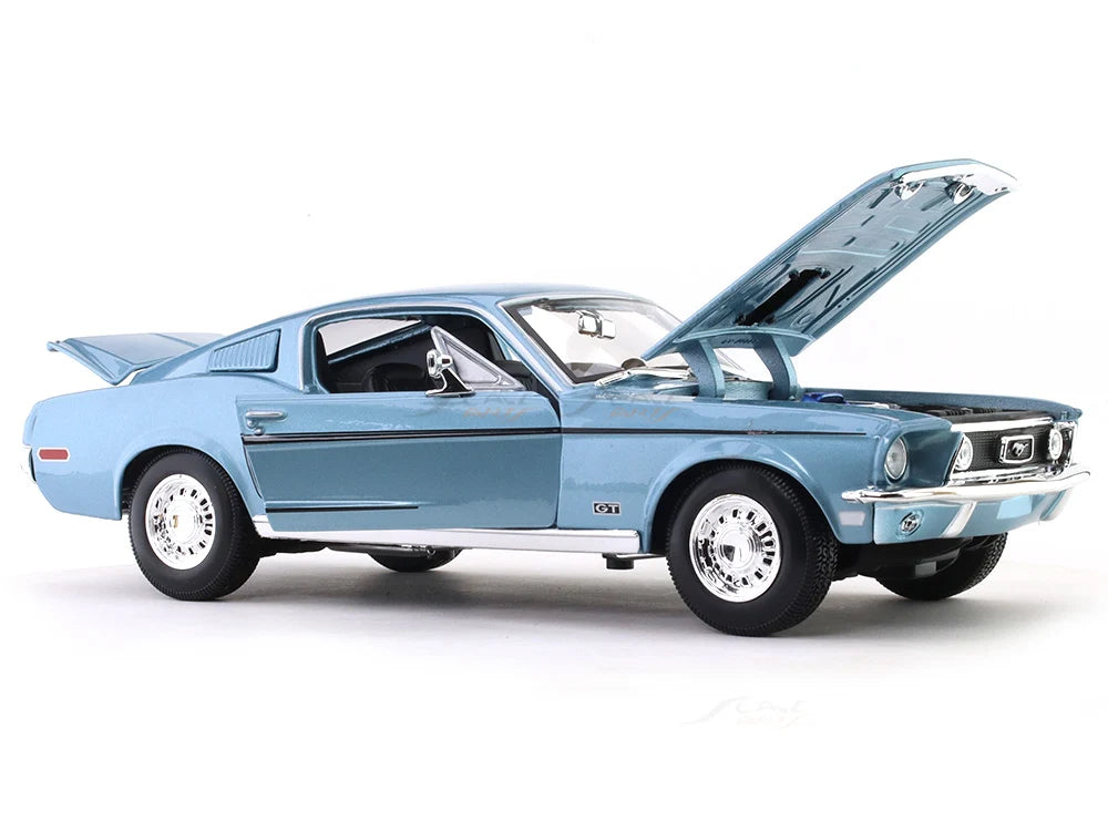 Maisto 1968 Ford Mustang GT Cobra Jet Die-Cast Model Car – Acapulco Blue 1:18 Scale