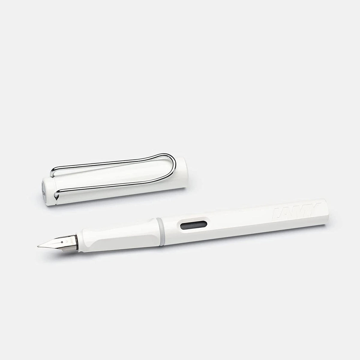 Lamy Safari Fountain Pen Medium Nib | White Body with Metal Clip