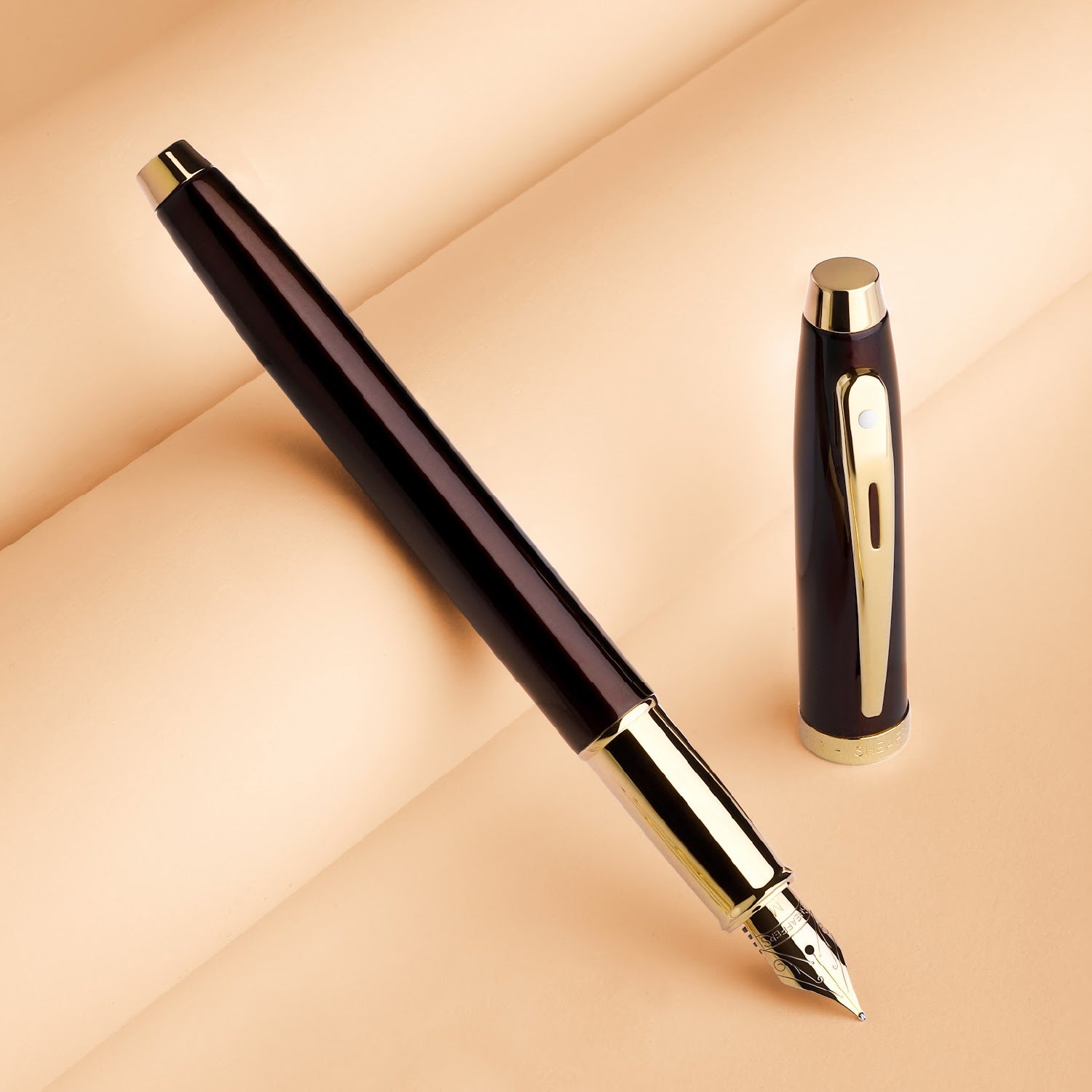 Sheaffer 100 Fountain Pen — Glossy Coffee Brown (Medium)